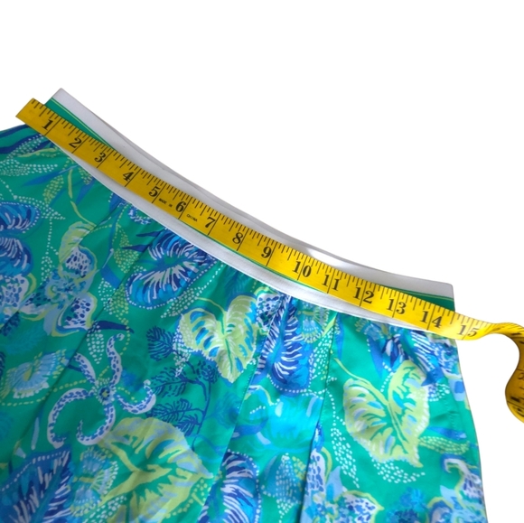 Lilly Pulizer Silvana Skort Botanical Green In A Flutter Size Small - Picture 4 of 16
